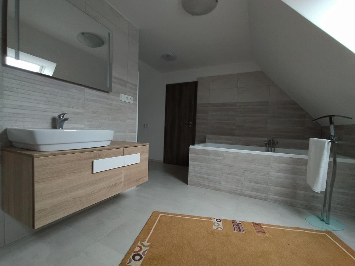 Apartmany Lono Jičín Extérieur photo