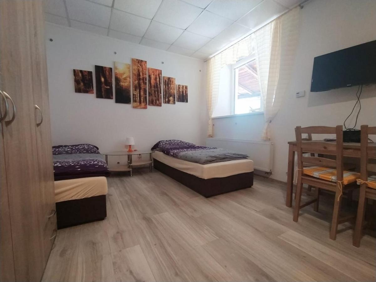 Apartmany Lono Jičín Extérieur photo