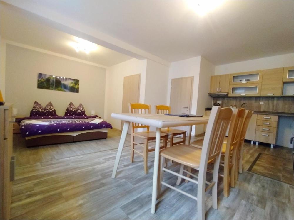 Apartmany Lono Jičín Extérieur photo